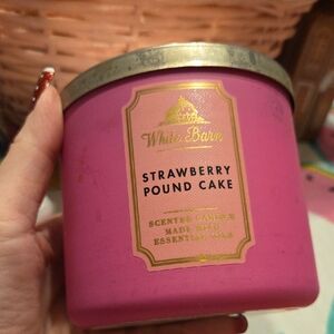 White Barn Strawberry Pound Cake Candle - Pink